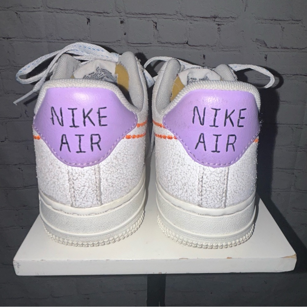 NIKE AIR FORCE 1 LOW 07 SE Stitched Sneakers Women’s Size 7 - Picture 7 of 10